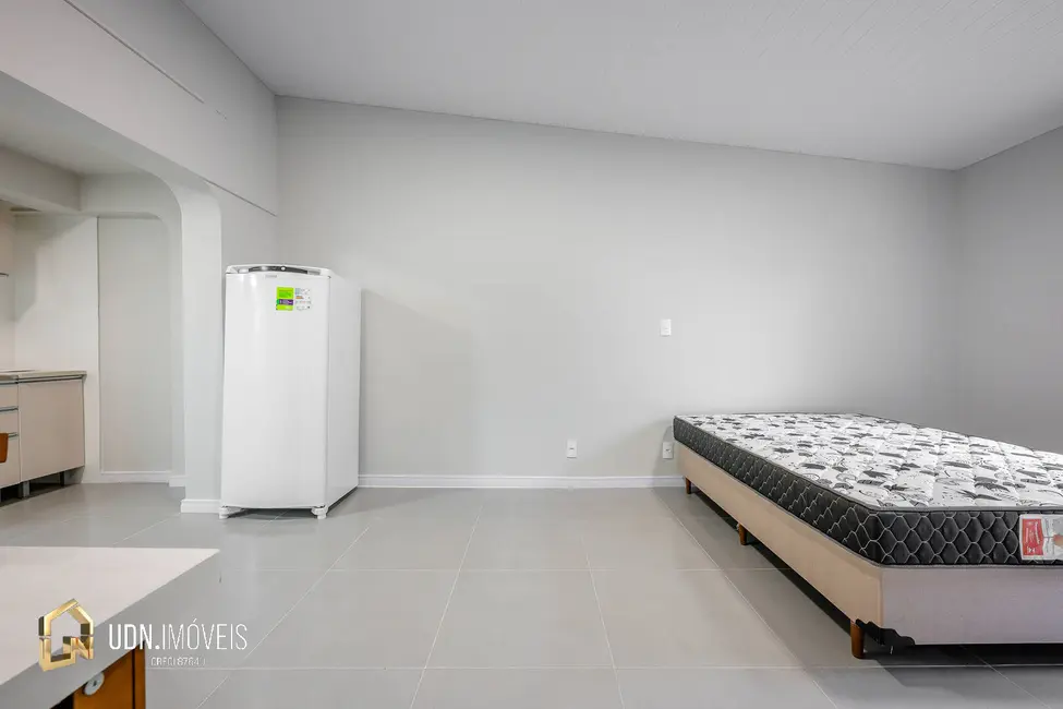 Apartamento com 1 quarto para alugar, 30m2 em Vorstadt, Blumenau - SC - imagem 7 Foto 7 de Apartamento com 1 quarto para alugar, 30m2 em Vorstadt, Blumenau - SC