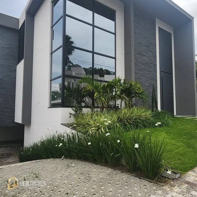 Casa com 3 quartos à venda, 422m2 em Itoupava Central, Blumenau - SC - imagem 5 Foto 5 de Casa com 3 quartos à venda, 422m2 em Itoupava Central, Blumenau - SC