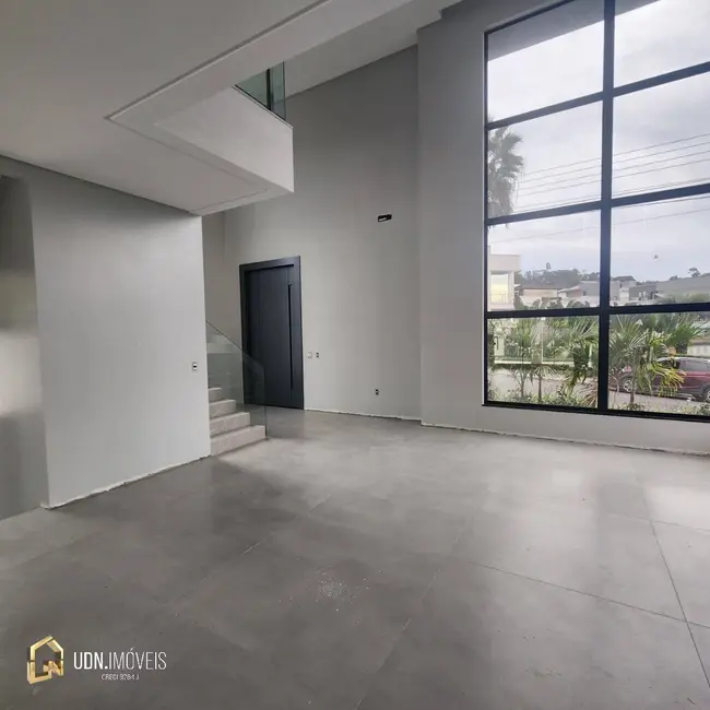 Casa com 3 quartos à venda, 422m2 em Itoupava Central, Blumenau - SC - imagem 9 Foto 9 de Casa com 3 quartos à venda, 422m2 em Itoupava Central, Blumenau - SC