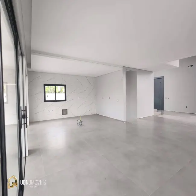 Casa com 3 quartos à venda, 422m2 em Itoupava Central, Blumenau - SC - imagem 8 Foto 8 de Casa com 3 quartos à venda, 422m2 em Itoupava Central, Blumenau - SC