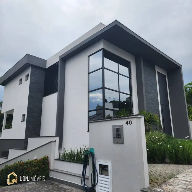 Casa com 3 quartos à venda, 422m2 em Itoupava Central, Blumenau - SC - imagem 6 Foto 6 de Casa com 3 quartos à venda, 422m2 em Itoupava Central, Blumenau - SC