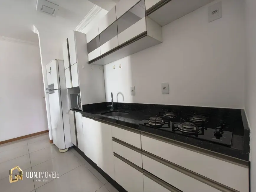 Apartamento com 3 quartos para alugar, 86m2 em Velha, Blumenau - SC - imagem 8 Foto 8 de Apartamento com 3 quartos para alugar, 86m2 em Velha, Blumenau - SC