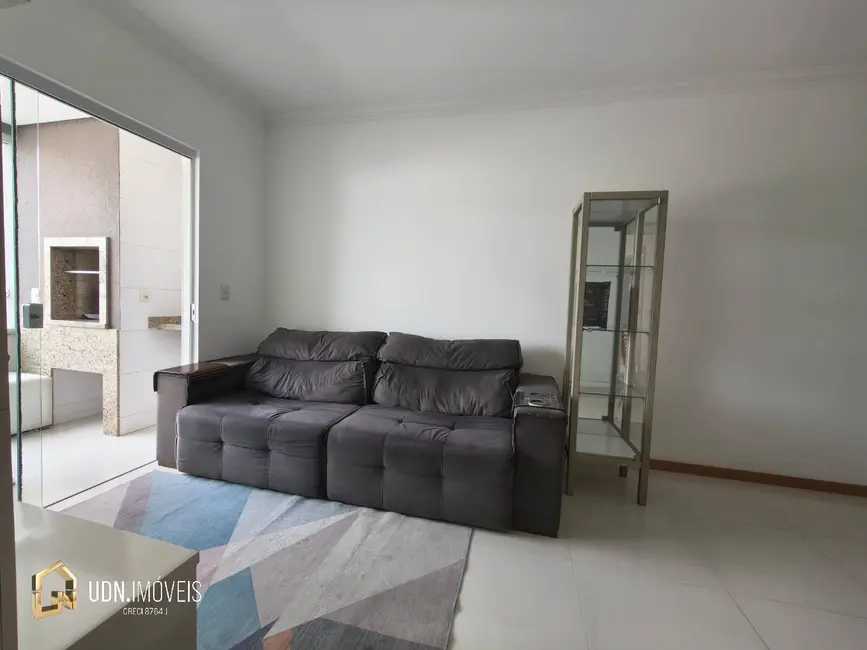 Apartamento com 3 quartos para alugar, 86m2 em Velha, Blumenau - SC - imagem 2 Foto 2 de Apartamento com 3 quartos para alugar, 86m2 em Velha, Blumenau - SC