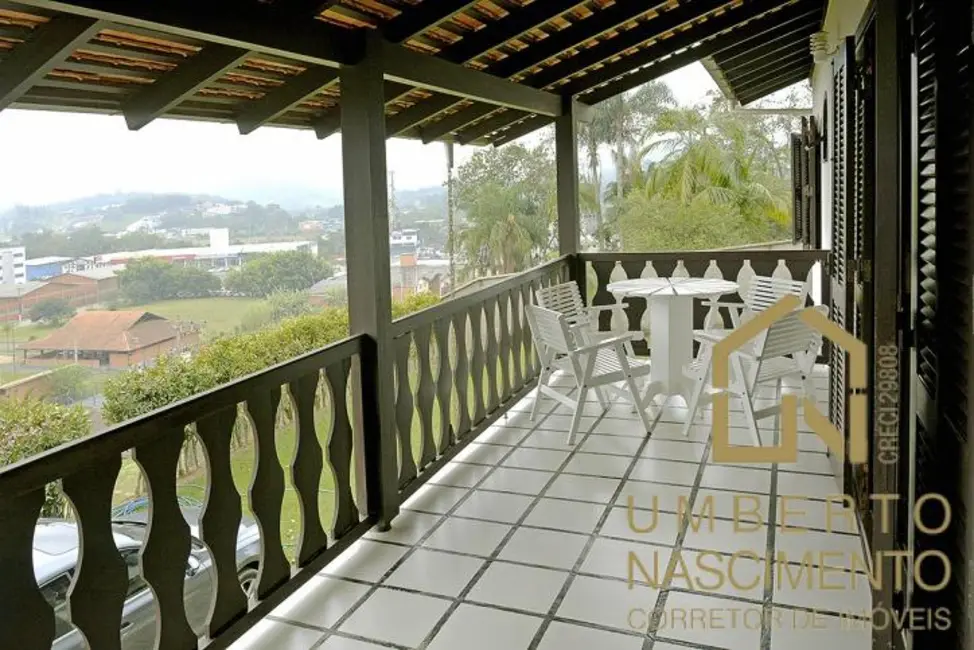 Foto 2 de Casa com 3 quartos à venda, 400m2 em Itoupavazinha, Blumenau - SC