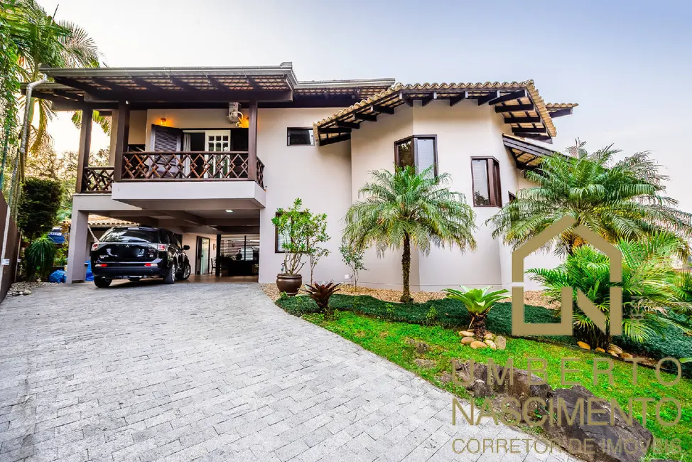 Casa de Condomínio com 3 quartos à venda em Itoupava Seca, Blumenau - SC - imagem 3 Foto 3 de Casa de Condomínio com 3 quartos à venda em Itoupava Seca, Blumenau - SC