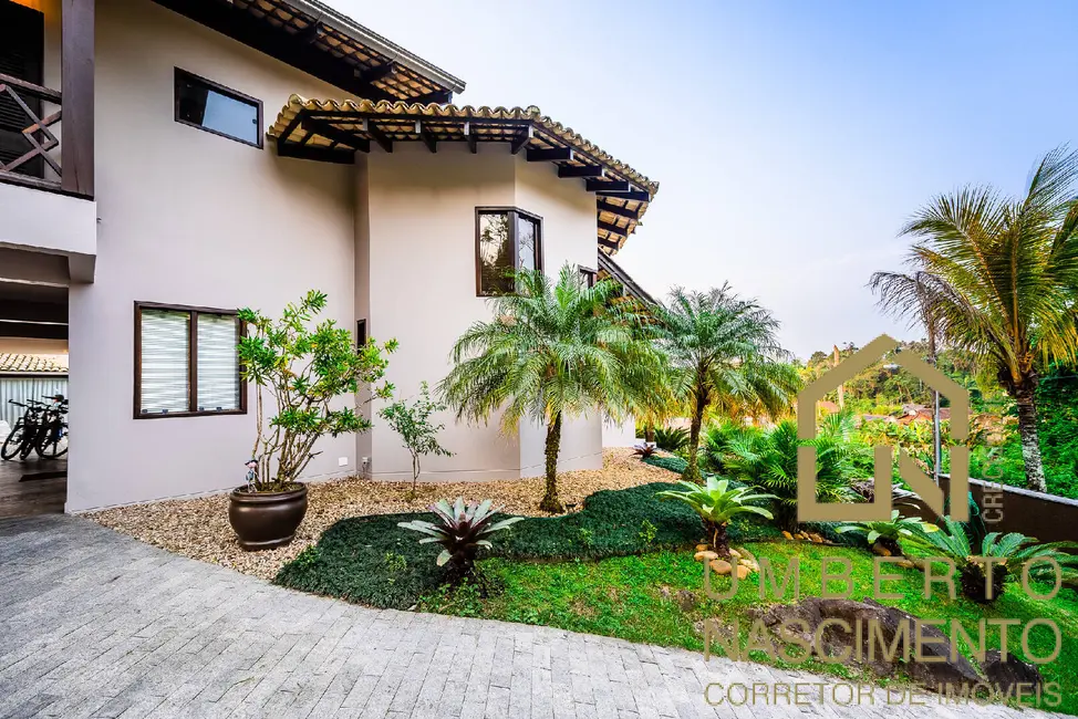 Casa de Condomínio com 3 quartos à venda em Itoupava Seca, Blumenau - SC - imagem 4 Foto 4 de Casa de Condomínio com 3 quartos à venda em Itoupava Seca, Blumenau - SC