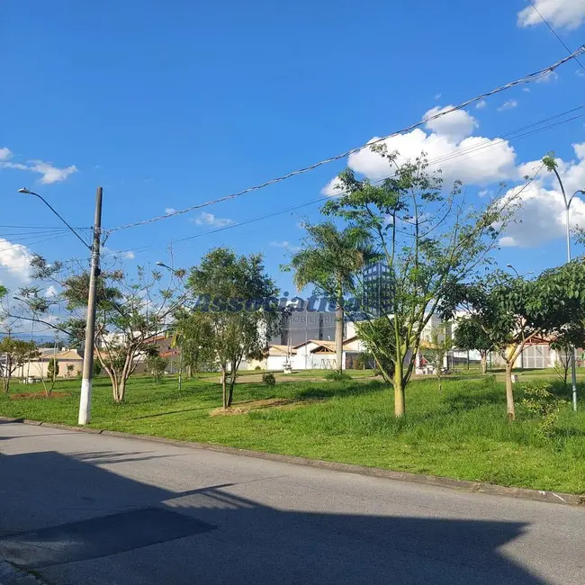 Foto 2 de Casa com 3 quartos à venda, 152m2 em Vista Alegre, Taubate - SP