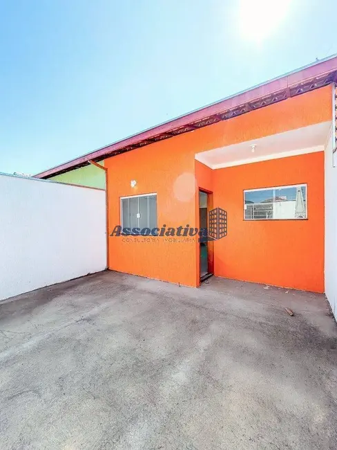 Foto 1 de Casa com 3 quartos à venda em Jardim Oásis, Taubate - SP