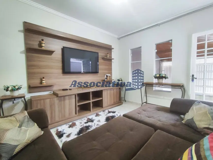 Foto 6 de Sobrado com 4 quartos à venda, 125m2 em Loteamento Residencial e Comercial Bosque Flamboyant, Taubate - SP