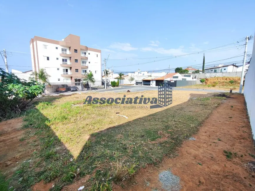 Foto 2 de Terreno / Lote à venda em Jardim Oásis, Taubate - SP