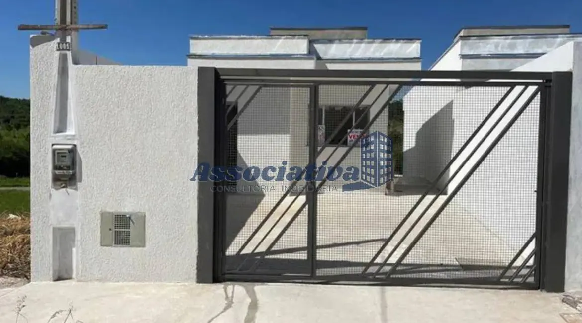 Foto 1 de Casa com 2 quartos à venda, 150m2 em Residencial Estoril, Taubate - SP