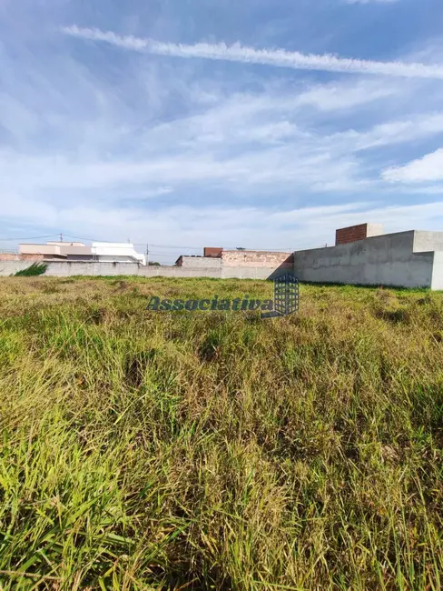 Foto 1 de Terreno / Lote à venda, 300m2 em Residencial Antares, Taubate - SP