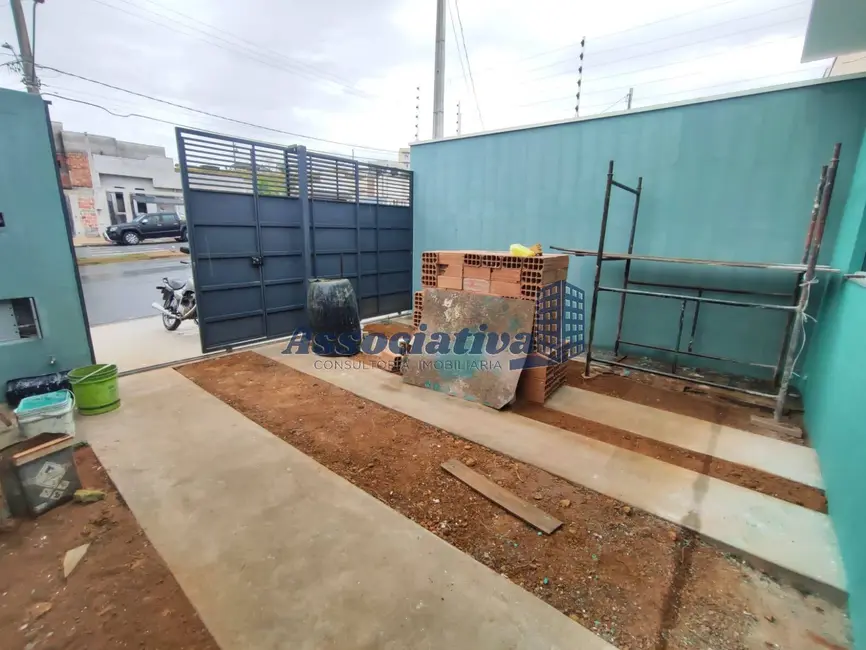 Foto 2 de Casa com 3 quartos à venda, 150m2 em Jardim Oásis, Taubate - SP