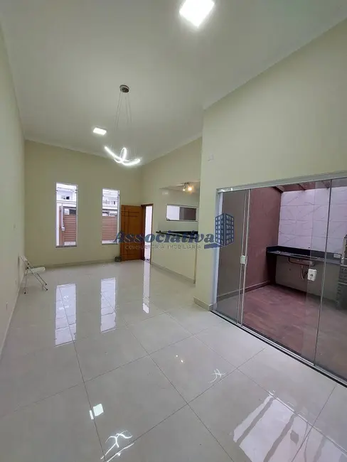 Foto 3 de Casa com 3 quartos à venda, 150m2 em Jardim Oásis, Taubate - SP