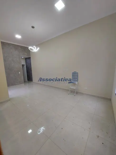 Foto 4 de Casa com 3 quartos à venda, 150m2 em Jardim Oásis, Taubate - SP