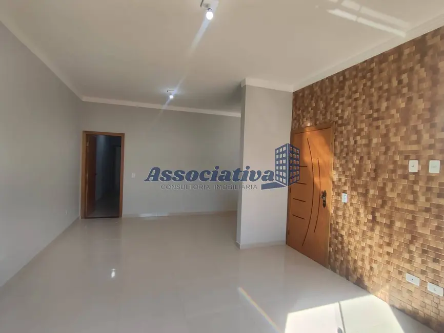 Foto 4 de Casa com 2 quartos à venda, 150m2 em Jardim Oásis, Taubate - SP