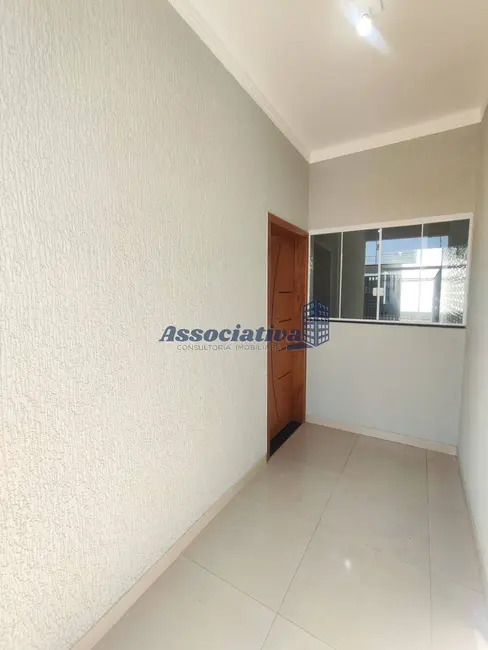 Foto 2 de Casa com 2 quartos à venda, 150m2 em Jardim Oásis, Taubate - SP