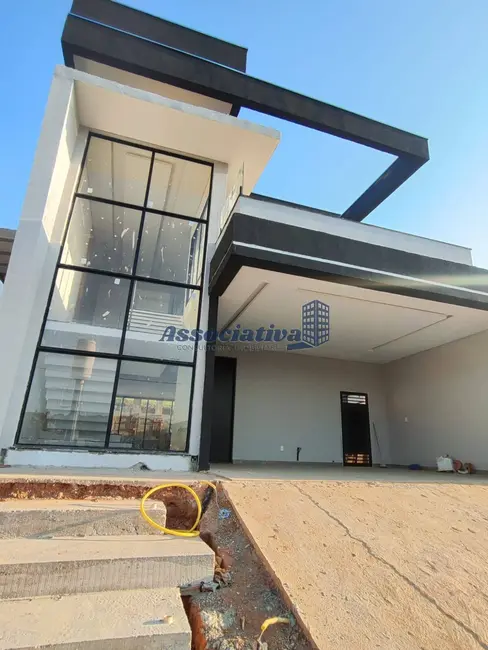 Foto 3 de Casa de Condomínio com 4 quartos à venda, 300m2 em Taubate - SP