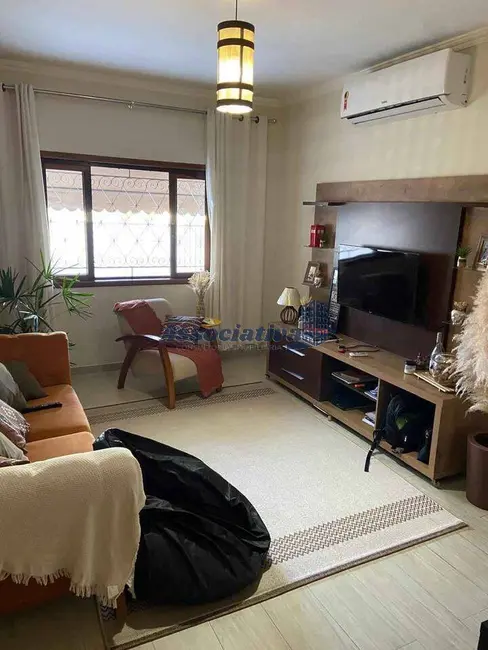 Foto 6 de Casa com 3 quartos à venda, 197m2 em Vila São José, Taubate - SP