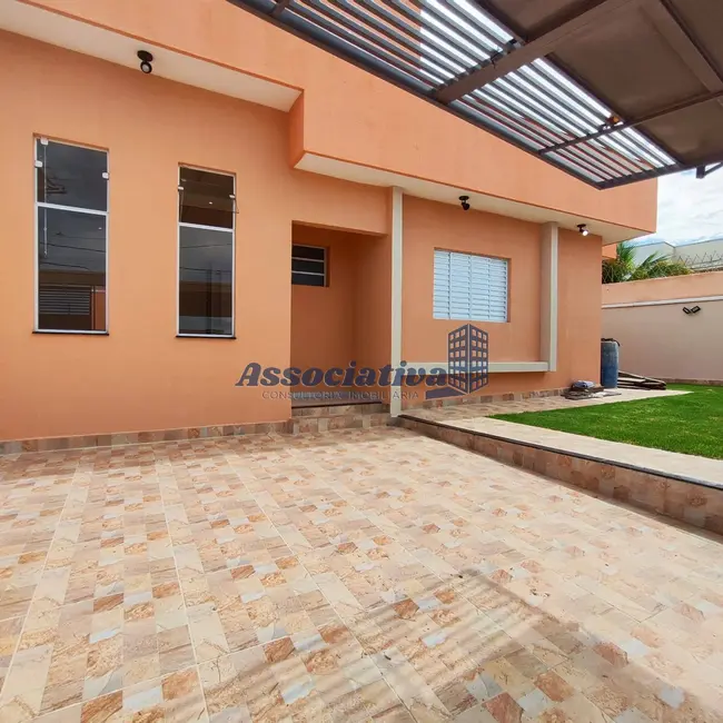 Foto 2 de Casa com 3 quartos à venda, 180m2 em Jardim Oásis, Taubate - SP