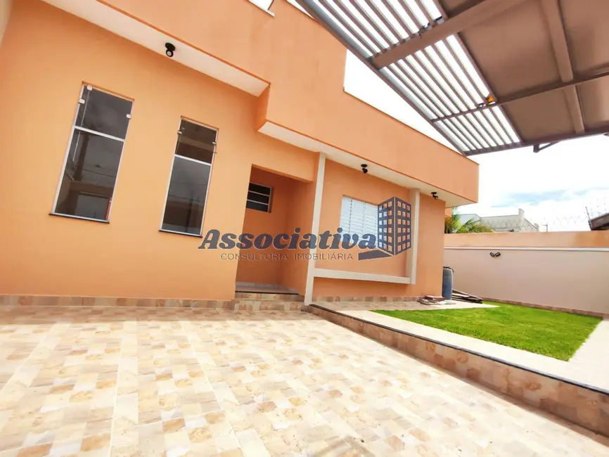 Foto 1 de Casa com 3 quartos à venda, 180m2 em Jardim Oásis, Taubate - SP