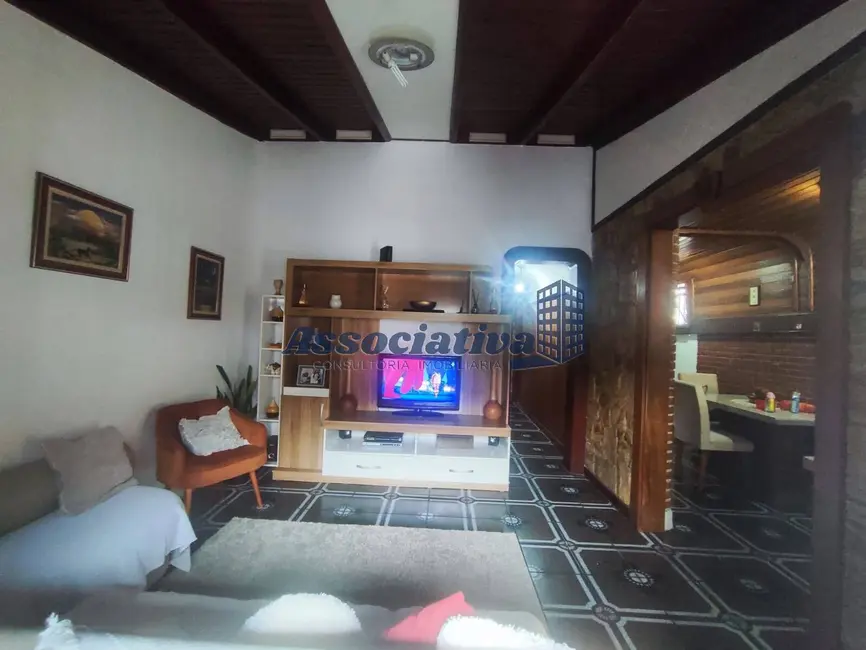 Foto 8 de Casa com 2 quartos à venda, 150m2 em Esplanada Independência, Taubate - SP