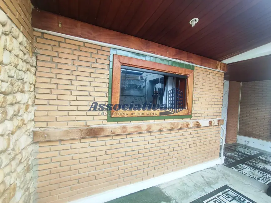 Foto 6 de Casa com 2 quartos à venda, 150m2 em Esplanada Independência, Taubate - SP