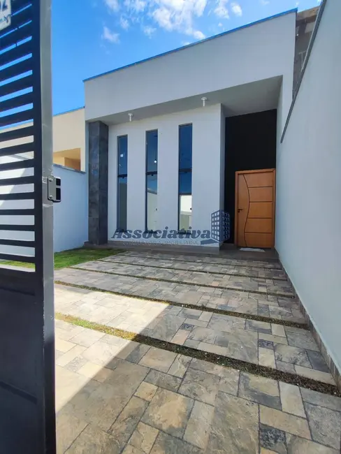 Foto 1 de Casa com 3 quartos à venda, 138m2 em Jardim do Lago I, Taubate - SP