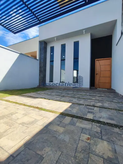 Foto 2 de Casa com 3 quartos à venda, 138m2 em Jardim do Lago I, Taubate - SP