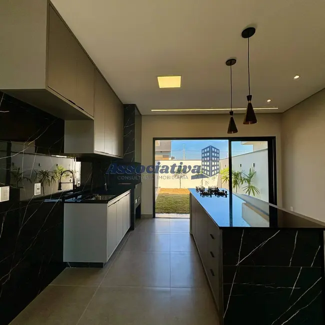 Foto 5 de Casa de Condomínio com 3 quartos à venda, 261m2 em Tremembe - SP