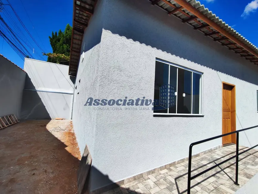 Foto 2 de Casa com 2 quartos à venda, 161m2 em Residencial Estoril, Taubate - SP