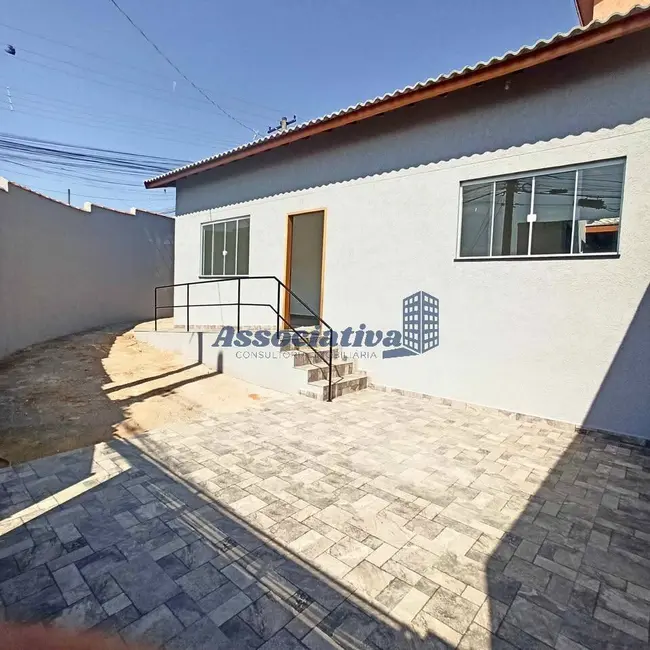 Foto 1 de Casa com 2 quartos à venda, 161m2 em Residencial Estoril, Taubate - SP
