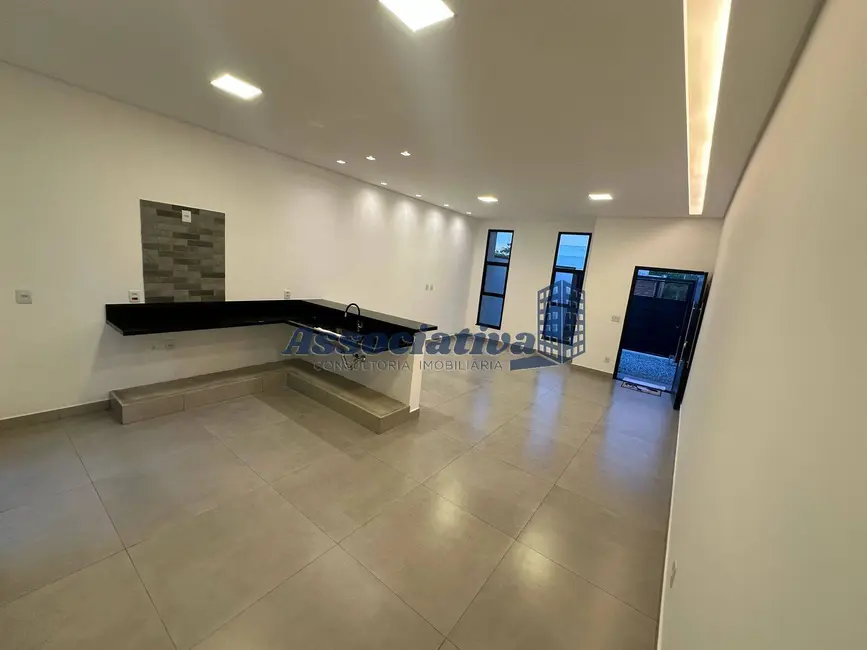 Casa com 3 quartos à venda, 125m2 em Residencial Antares, Taubate - SP - imagem 2 Foto 2 de Casa com 3 quartos à venda, 125m2 em Residencial Antares, Taubate - SP