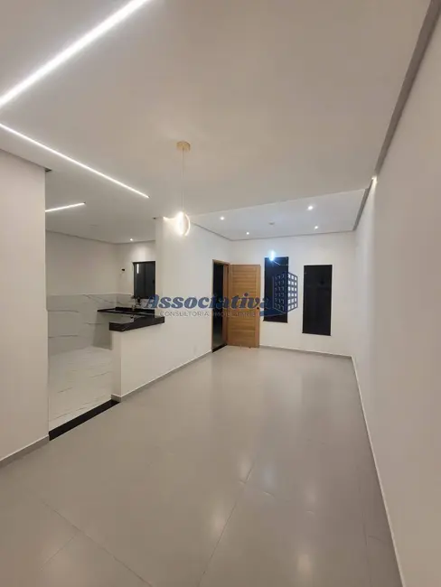 Foto 4 de Casa com 3 quartos à venda, 150m2 em Jardim Oásis, Taubate - SP