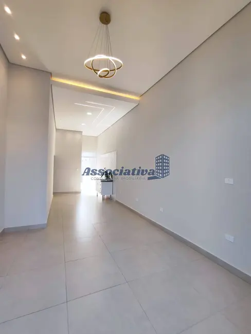 Foto 6 de Casa com 2 quartos à venda, 125m2 em Residencial Estoril, Taubate - SP