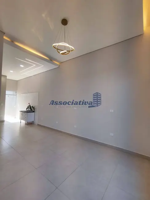 Foto 4 de Casa com 2 quartos à venda, 125m2 em Residencial Estoril, Taubate - SP