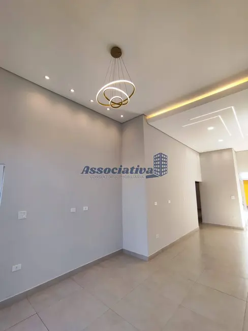 Foto 3 de Casa com 2 quartos à venda, 125m2 em Residencial Estoril, Taubate - SP