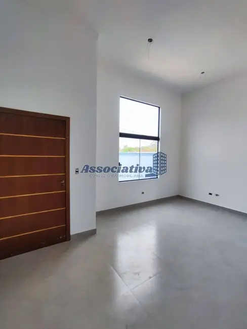 Foto 5 de Casa com 2 quartos à venda, 138m2 em Jardim do Lago I, Taubate - SP