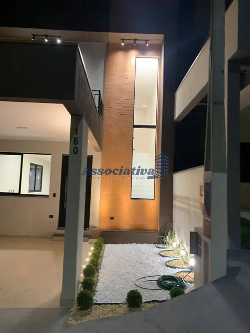 Foto 3 de Casa de Condomínio com 3 quartos à venda, 150m2 em Morada dos Nobres, Taubate - SP