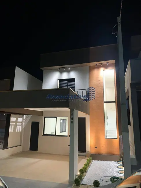 Foto 1 de Casa de Condomínio com 3 quartos à venda, 150m2 em Morada dos Nobres, Taubate - SP