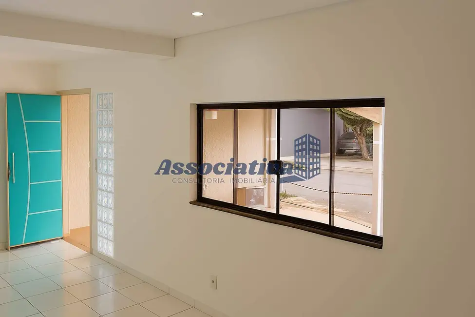 Foto 2 de Casa com 3 quartos à venda, 175m2 em Quiririm, Taubate - SP