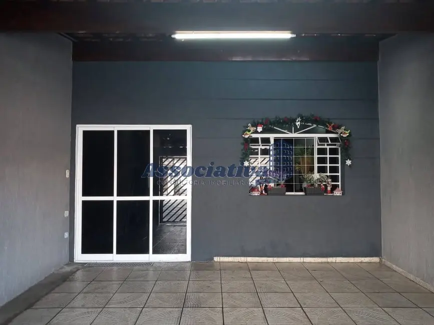 Foto 1 de Sobrado com 3 quartos à venda, 120m2 em Esplanada Independência, Taubate - SP