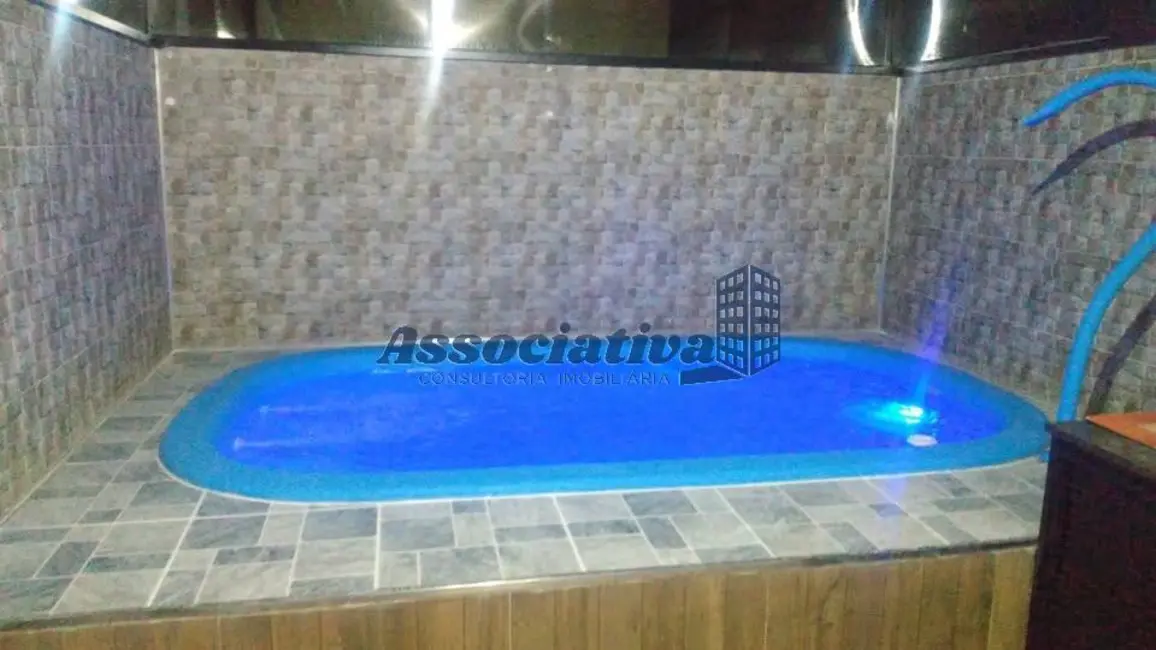 Foto 3 de Sobrado com 3 quartos à venda, 120m2 em Esplanada Independência, Taubate - SP