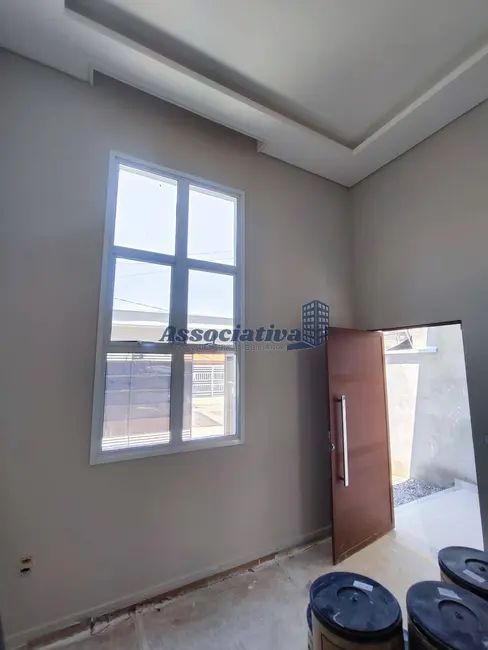 Foto 2 de Casa com 3 quartos à venda, 150m2 em Taubate - SP