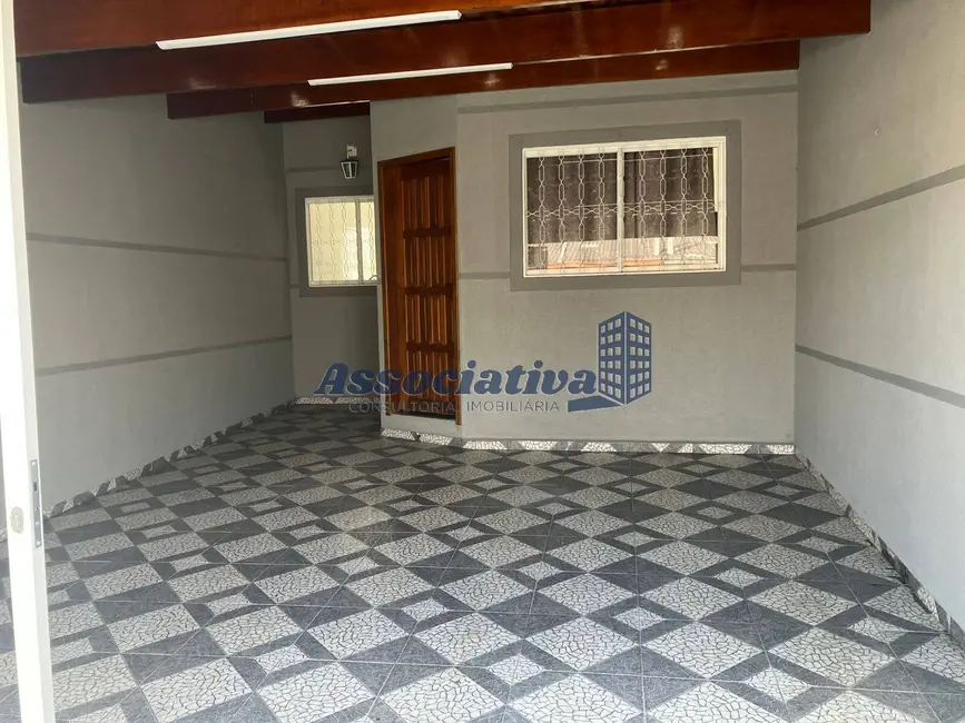 Foto 1 de Casa com 2 quartos à venda, 125m2 em Residencial Estoril, Taubate - SP