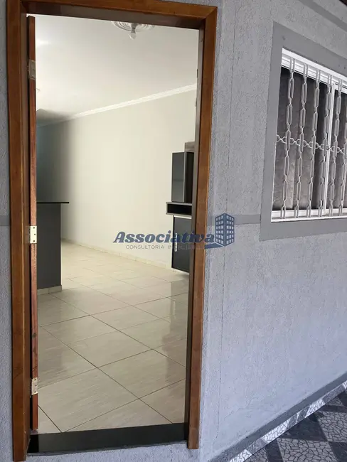Foto 3 de Casa com 2 quartos à venda, 125m2 em Residencial Estoril, Taubate - SP
