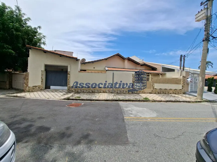 Foto 2 de Casa com 3 quartos à venda, 221m2 em Jardim do Sol, Taubate - SP