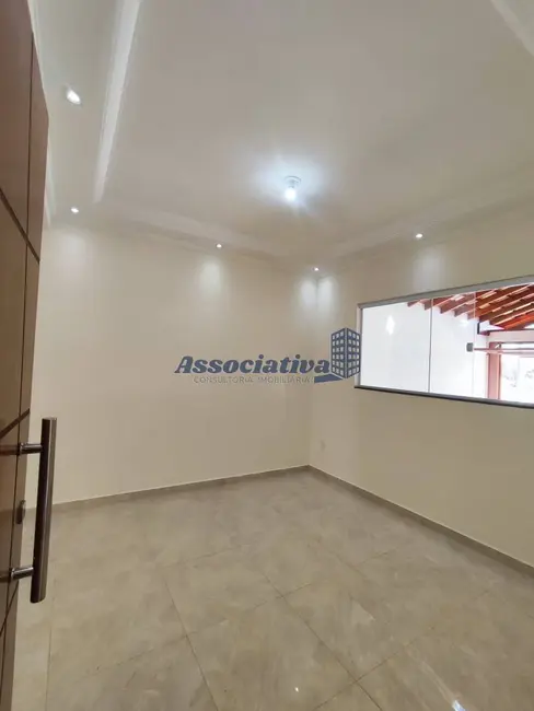 Foto 5 de Casa com 2 quartos à venda, 84m2 em Jardim Oásis, Taubate - SP