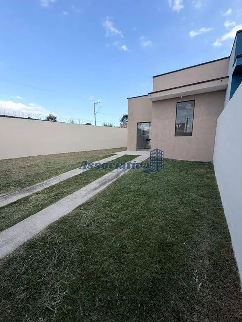 Foto 1 de Casa com 2 quartos à venda, 225m2 em Areão, Taubate - SP