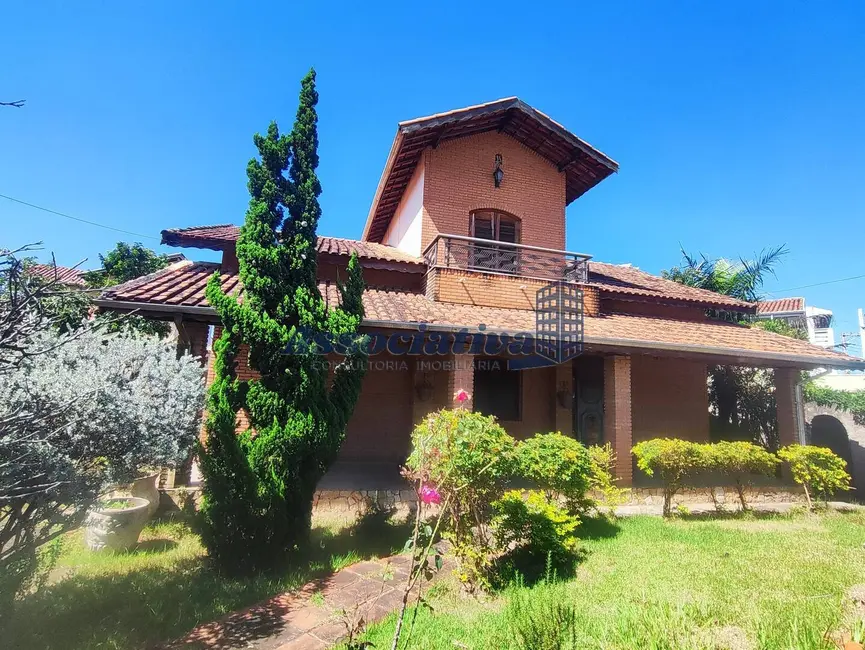 Foto 2 de Casa com 3 quartos à venda, 517m2 em Centro, Tremembe - SP